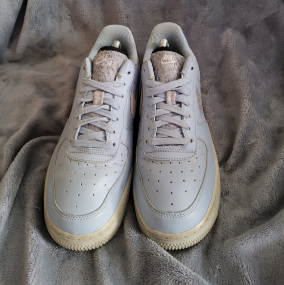 Nike Air Forces - Picture 6 of 10